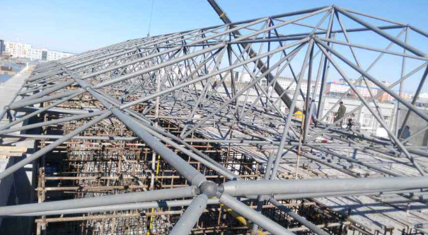 鄂州细数网架装配中抉择应用钢结构对室第的优势